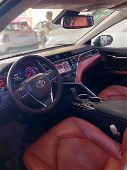 تۆیۆتا کامری